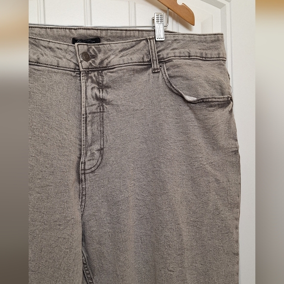 George Plus Women’s Black Straight Leg Jeans Size 20W Distressed Charcoal Wash - Picture 3 of 13